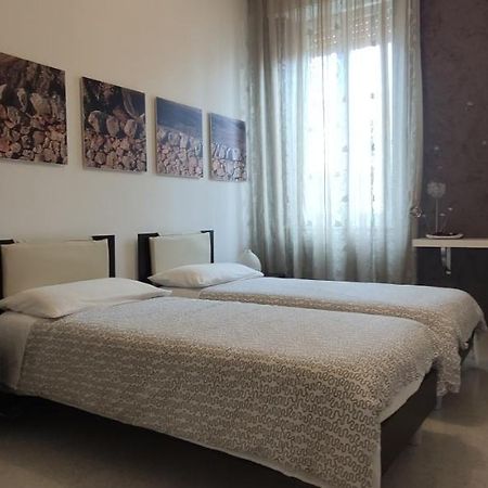Casa Vacanze A Pennichella Canicattini Bagni Extérieur photo