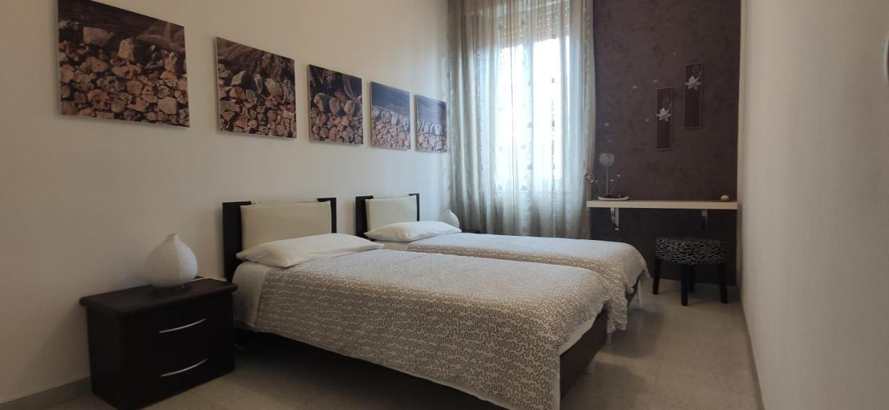 Casa Vacanze A Pennichella Canicattini Bagni Extérieur photo